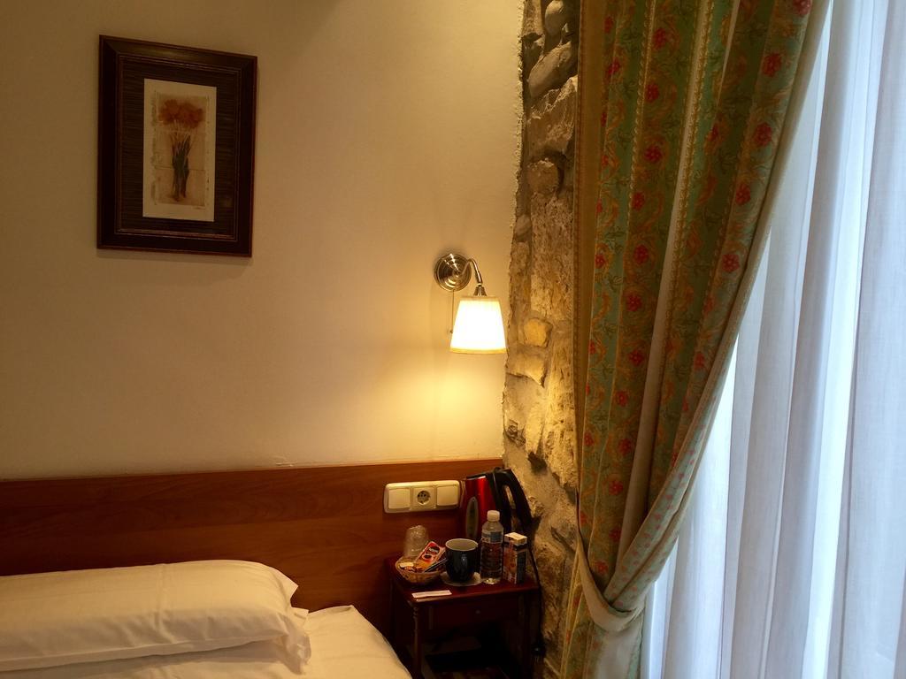 Pension Ab Domini Сан-Себастьян Экстерьер фото
