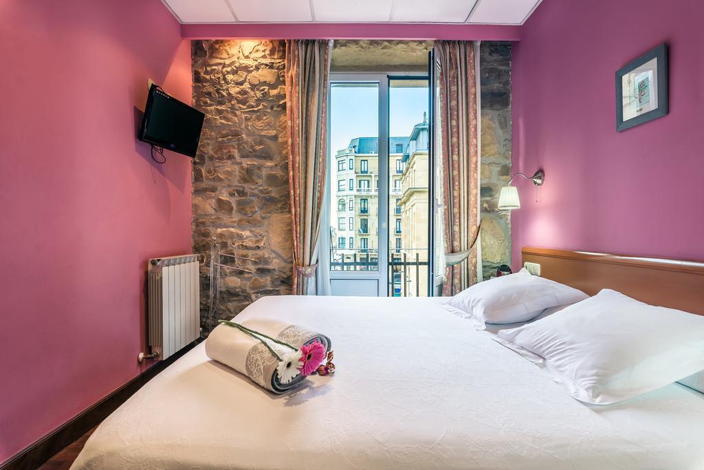 Pension Ab Domini Сан-Себастьян Экстерьер фото
