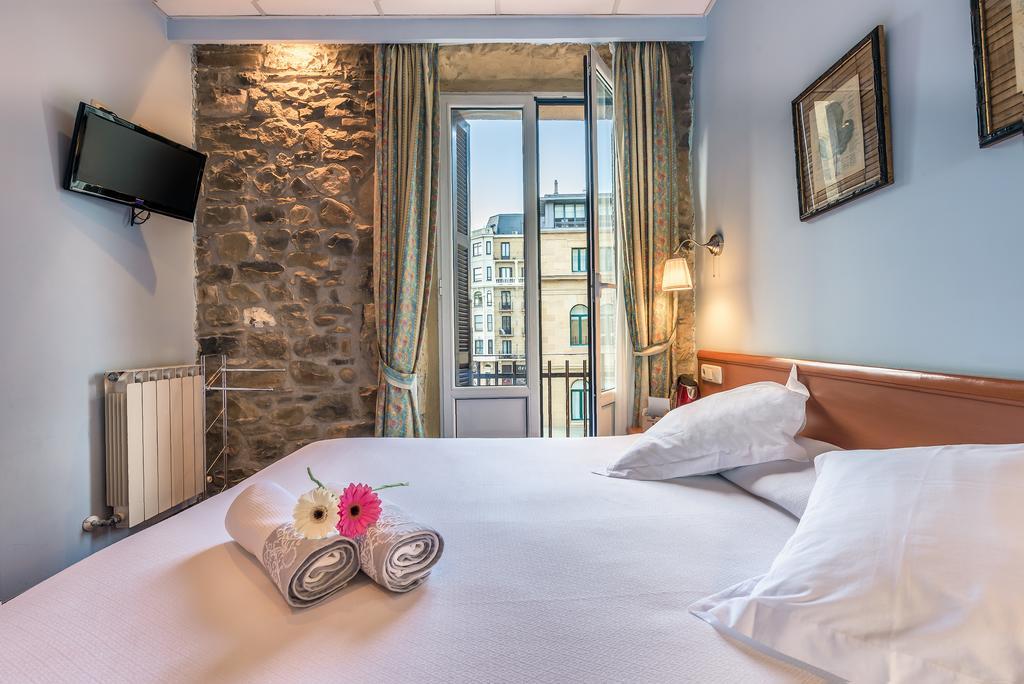 Pension Ab Domini Сан-Себастьян Экстерьер фото
